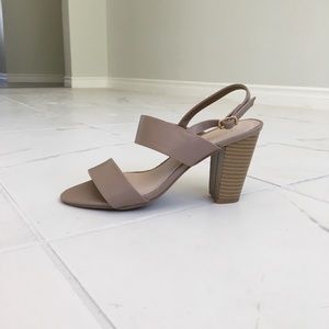 Tan block heel sandals - size 7